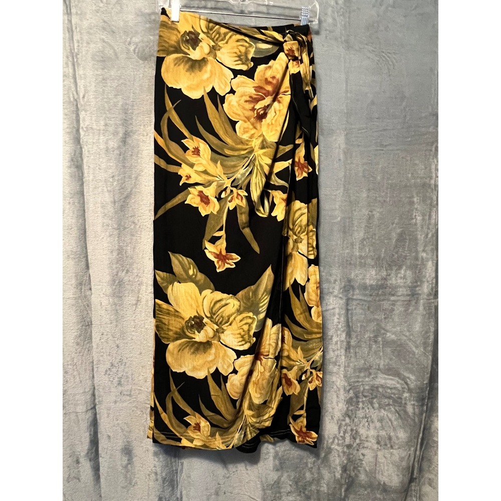 Carole Little Sport Black Floral Rayon Skirt Women's‎ Size 8